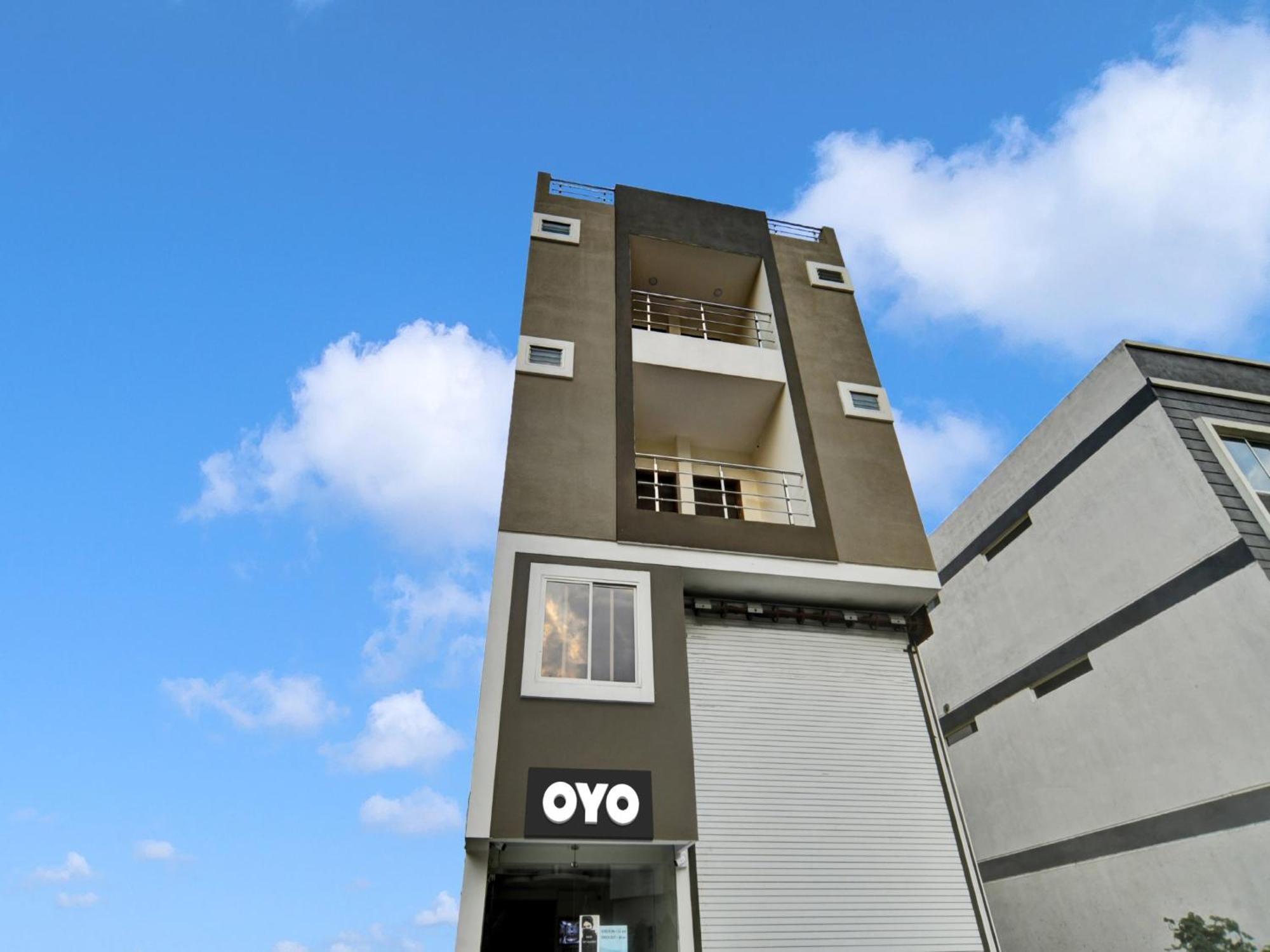 Oyo Dr Greens Indore