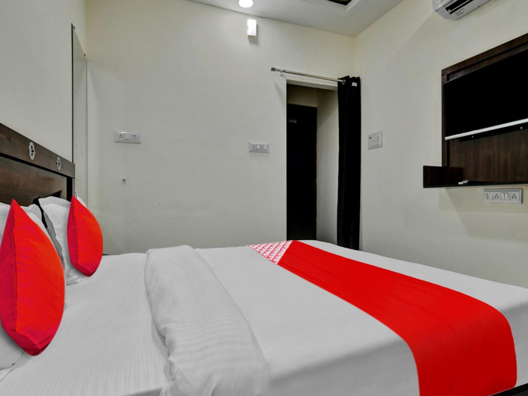 Oyo Dr Greens Hotel 3*